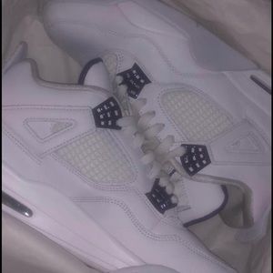 Jordan 4 Metallic Purple DEADSTOCK